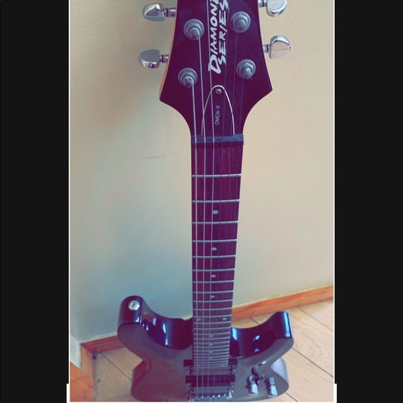 Schecter Guitar - Black - Picture 5 of 6
